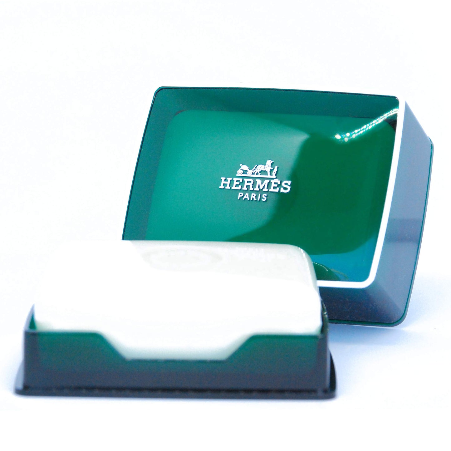 Hermes Soap - Eau d'Orange Verte Luxury Perfumed Gift Boxed Soap Imported From Hermes Paris - Citrus and Mint Fragrance - 3.5 Ounces / 100 Grams - Gift Boxed Perfumed Soap / Savon Parfume